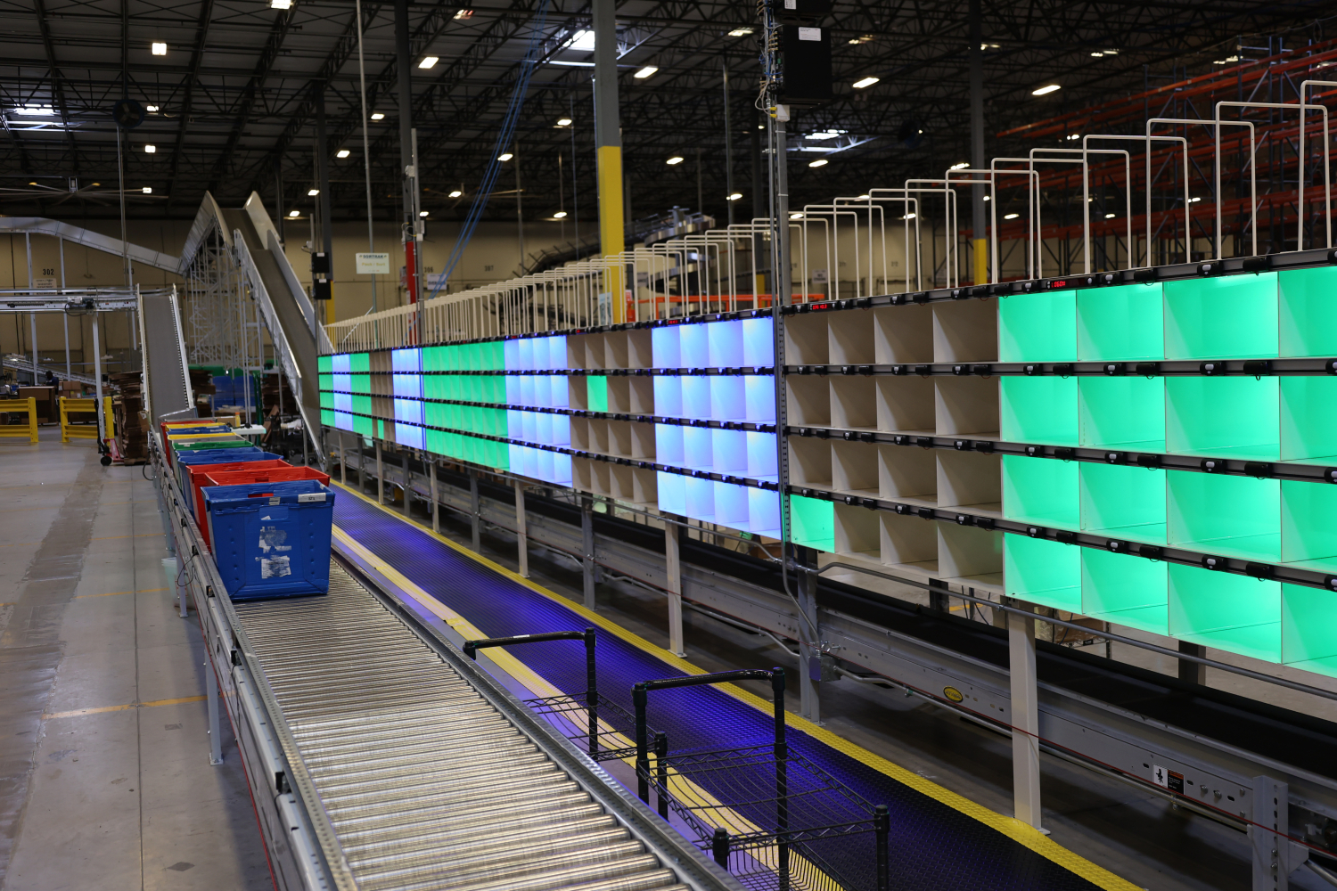 LightDirected Material Handling Solutions Guidance Automation